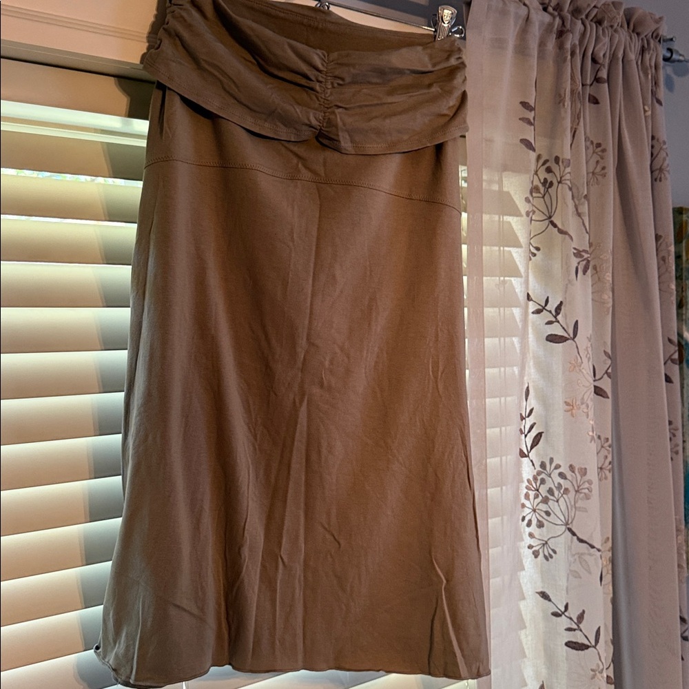 Athleta casual midi skirt - size S